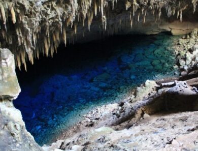 Turismo Subterrâneo: Explorando Cavernas e Grutas Incríveis no Brasil