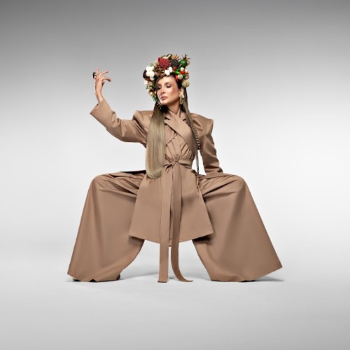 CLAUDIA LEITTE LANÇA NOVA MÚSICA_DEBOA BRASIL