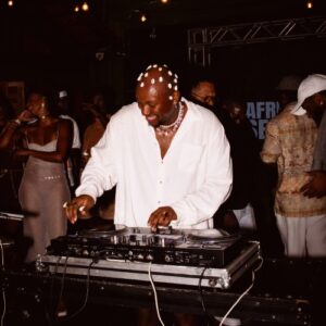 Camarote Salvador exalta música preta_deboa brasil